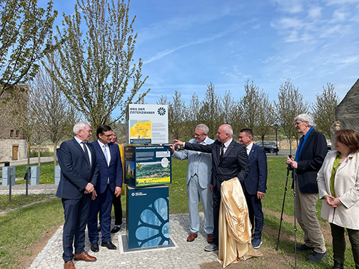 Bild: Klosterlandschaft Säule (Foto: Stiftung Schulpforta)